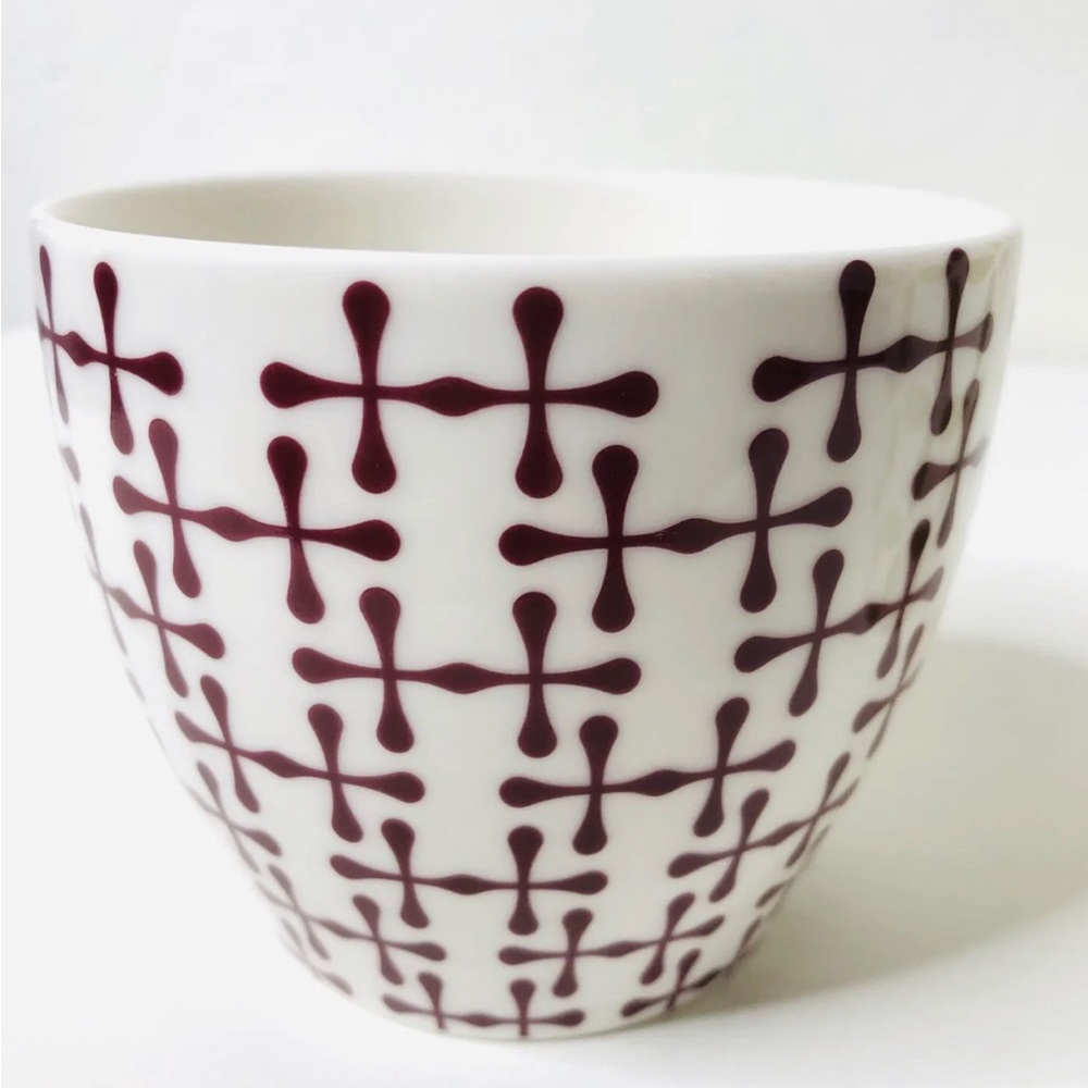 Starbucks Mug New Bone China Nouvelle Porcelaine 2010 Cross of Red & White Base - Picture 8 of 8